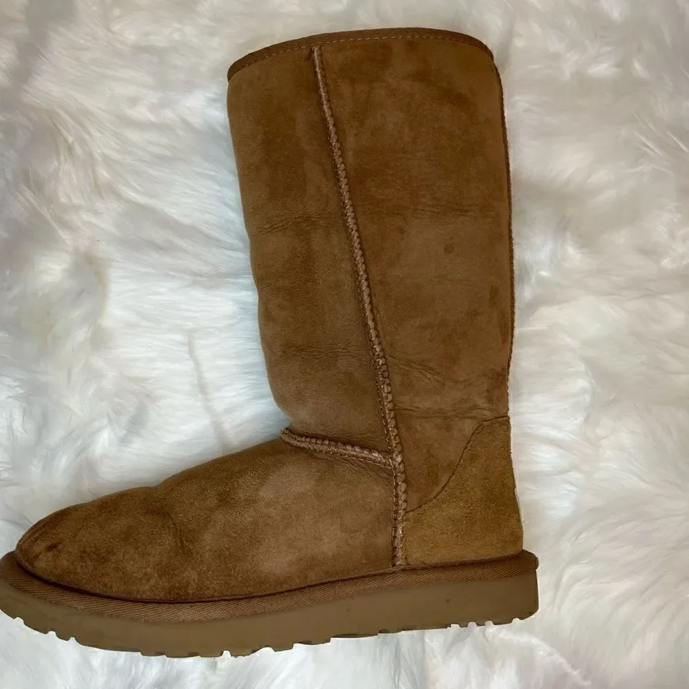 UGG Suede Boots Size 7